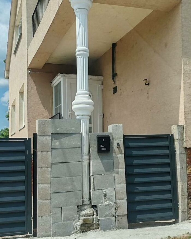 foto-kompilacija-smeshni-izvedbi-od-lugje-koi-reshile-da-bidat-sam-svoj-majstor-13.JPG