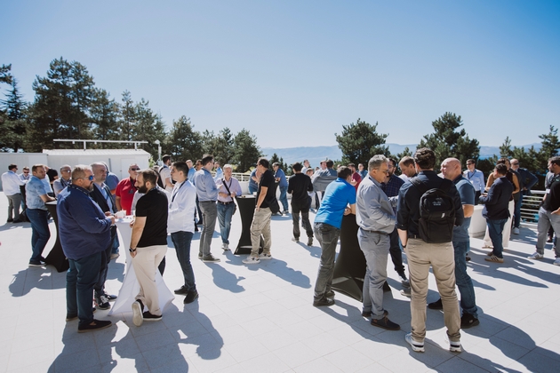 ingram-vendors-networking-4-utvrdeni-se-novite-nasoki-na-rabotenjeto-so-vi-pretstoi-dinamichen-period-06.JPG