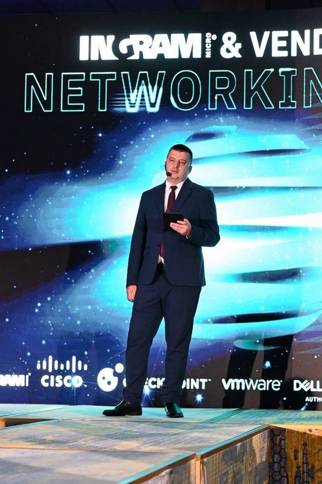 ingram-vendors-networking-4-utvrdeni-se-novite-nasoki-na-rabotenjeto-so-vi-pretstoi-dinamichen-period-6.JPG