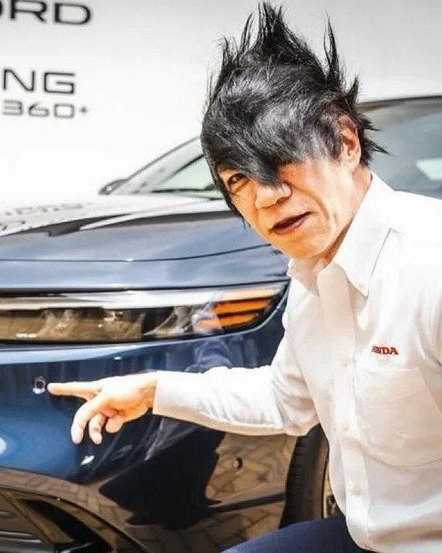 inzhener-za-bezbednost-vo-honda-stana-hit-so-ludata-anime-frizura-veren-na-svojot-stil-i-na-84-godini-03.jpg