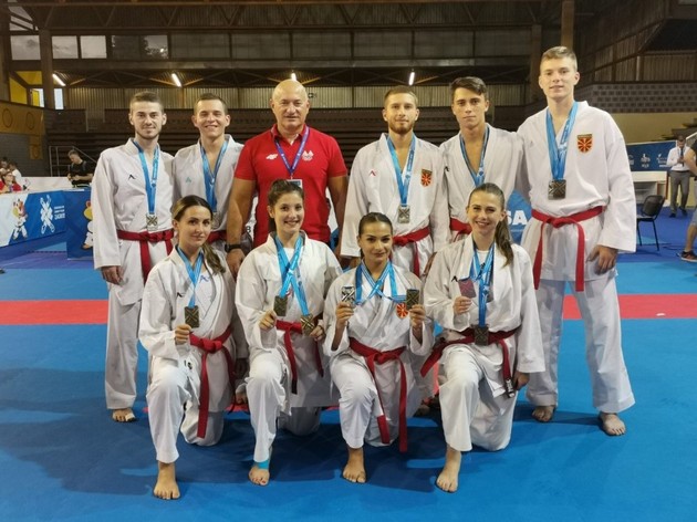 karate-klubot-makpetrol-sekako-e-najtroofeen-i-najuspeshen-makedonski-tim-dodeka-pak-univerzitetskata-karate-reprezentacija-e-najuspeshna-vo-makedonija-03.jpg