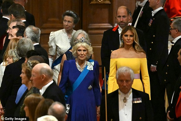kejt-midlton-so-kruna-na-princezata-dijana-donald-i-melanija-glavni-gosti-kako-pomina-raskoshniot-banket-vo-zamokot-vindzor-08.JPG