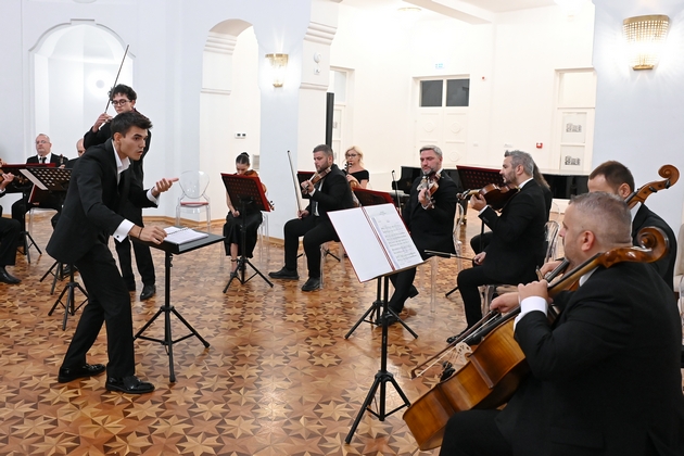 nu-kameren-orkestar-na-bitola-ja-pochna-vtorata-koncertna-sezona-so-koncertot-muzichka-poezija-03.JPG
