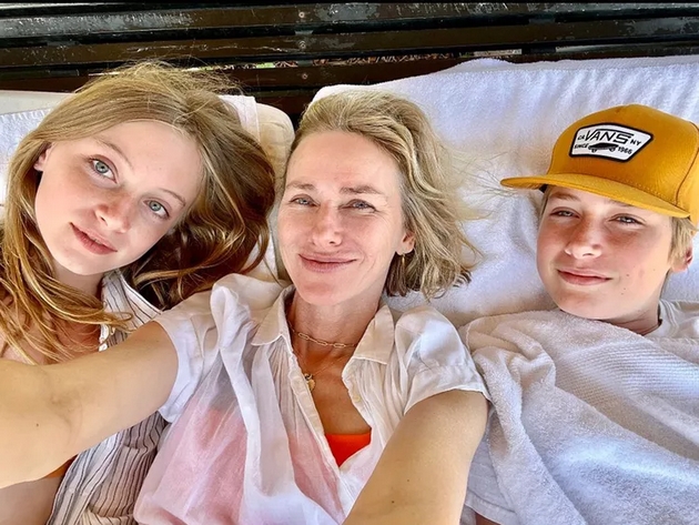rodena-e-kako-momche-cel-zhivot-nosi-zhenska-obleka-koja-e-16-godishnata-transrodovata-kjerka-na-naomi-vots-10.JPG