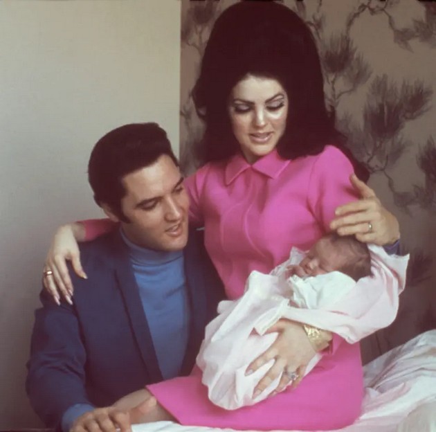 spiela-so-tatko-na-kim-kardashijan-elvis-ja-siluval-i-ja-teral-da-abortira-prisila-prisli-so-novi-kontroverzni-otkritija-12.jpg