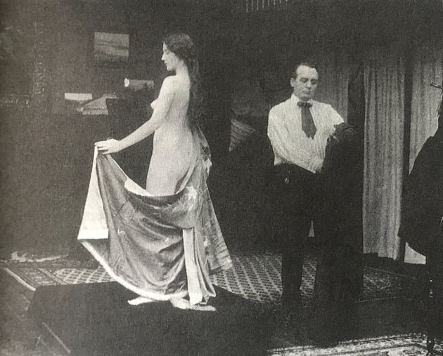 tazhnata-prikazna-na-prviot-supermodel-od-sad-izgubila-se-pominala-60-godini-vo-mentalna-ustanova-03.JPG