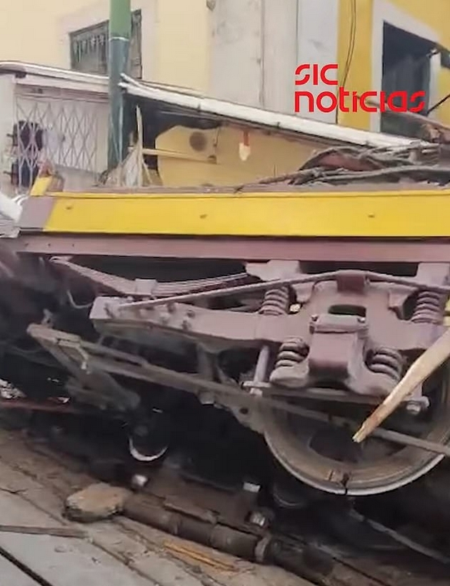 tragedija-vo-lisabon-poznatiot-zholt-tramvaj-star-140-godini-izleta-od-shinite-ima-najmalku-15-zhrtvi-foto-video06.JPG