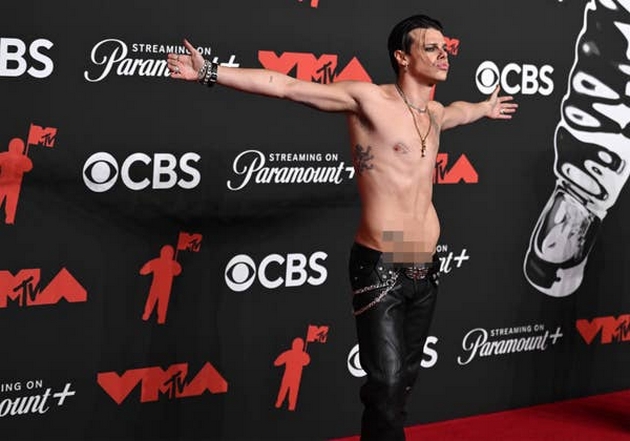 viralni-i-neprijatni-momenti-shto-gi-obelezhaa-mtv-vma-2025-najsmeshnite-tvitovi-za-nastanot-11.JPG
