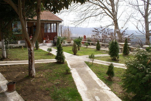 aleksandar-dinev-za-rodnoto-balinci-valandovsko-mirisot-na-ajvar-vo-dvorot-na-baba-mi-e-poseben-13.jpg