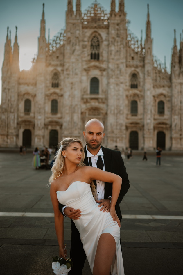 bajkovitata-svadbena-fotosesija-na-aleksandar-od-libero-bend-i-marija-vo-italija-lokalcite-go-zastanuvaa-soobrakjajot-za-nas-15.jpg