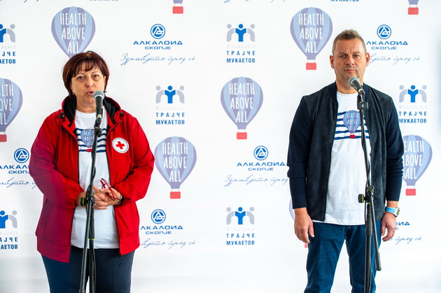 humanitaren-piknik-za-vrabotenite-na-alkaloid-donirani-okolu-1-8-milioni-denari-za-crven-krst-nameneti-za-licata-vo-tretata-doba-02.jpg