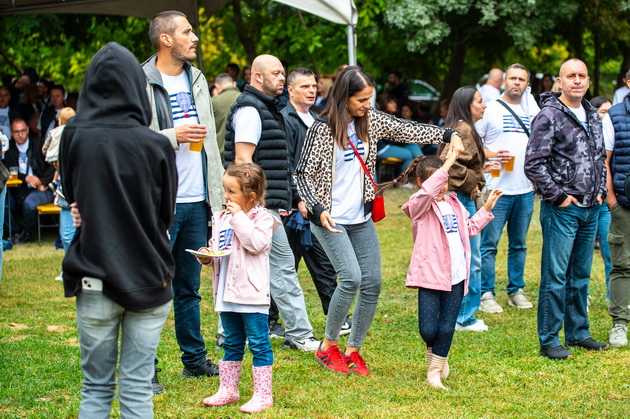 humanitaren-piknik-za-vrabotenite-na-alkaloid-donirani-okolu-1-8-milioni-denari-za-crven-krst-nameneti-za-licata-vo-tretata-doba-11.jpg