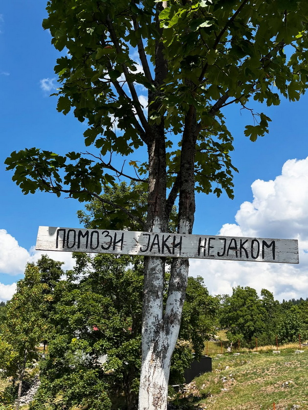 srceto-na-mesto-angjelka-prpikj-koja-tajno-se-omazhi-za-najdobriot-drugar-na-nejziniot-bivshi-se-baknuva-so-nego-vo-crna-gora-07.jpg