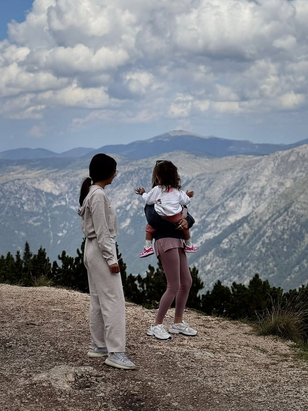 srceto-na-mesto-angjelka-prpikj-koja-tajno-se-omazhi-za-najdobriot-drugar-na-nejziniot-bivshi-se-baknuva-so-nego-vo-crna-gora-08.jpg