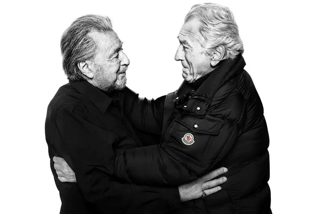 legendaren-moment-al-pachino-i-robert-de-niro-prijateli-i-filmski-ikoni-se-pojavija-vo-emotivna-modna-kampanja-03.jpg