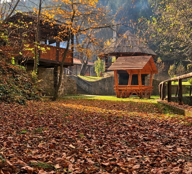 destinacija-za-esensko-begstvo-lukovska-banja-na-275km-od-skopje-za-odmor-vo-priroda-so-termalni-izvori-15.jpg
