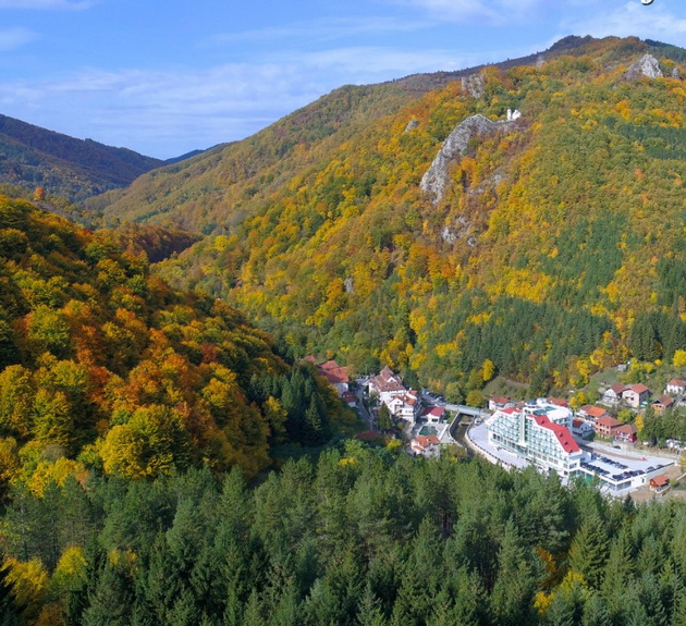 destinacija-za-esensko-begstvo-lukovska-banja-na-275km-od-skopje-za-odmor-vo-priroda-so-termalni-izvori-16.jpg