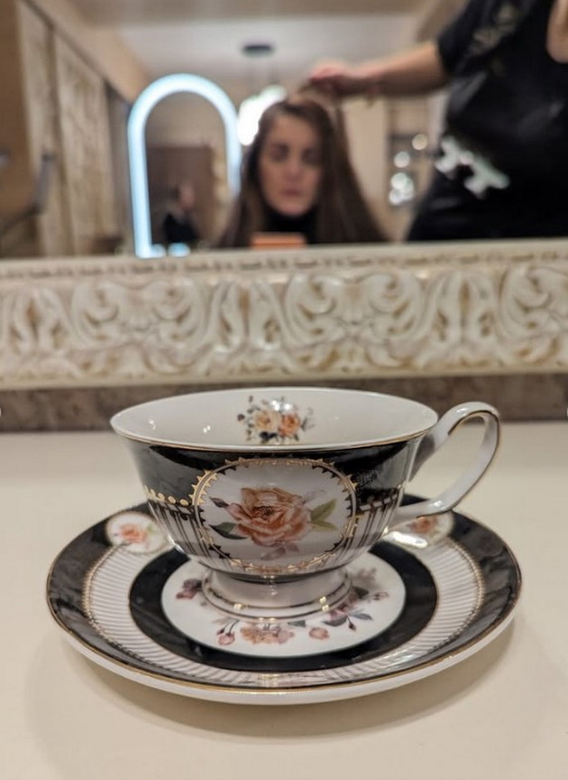 elena-stojchevska-e-vljubenichka-vo-kafe-kafe-sama-vo-tishina-kafe-so-semejstvoto-za-mene-ova-e-najubaviot-ritual-12.jpg
