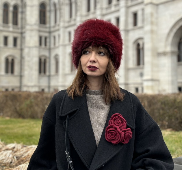 ivana-stojanovska-e-dama-so-prefinet-stil-sociolog-vo-uchilishte-i-izrabotuva-nakit-od-merino-volna-foto-17.jpeg
