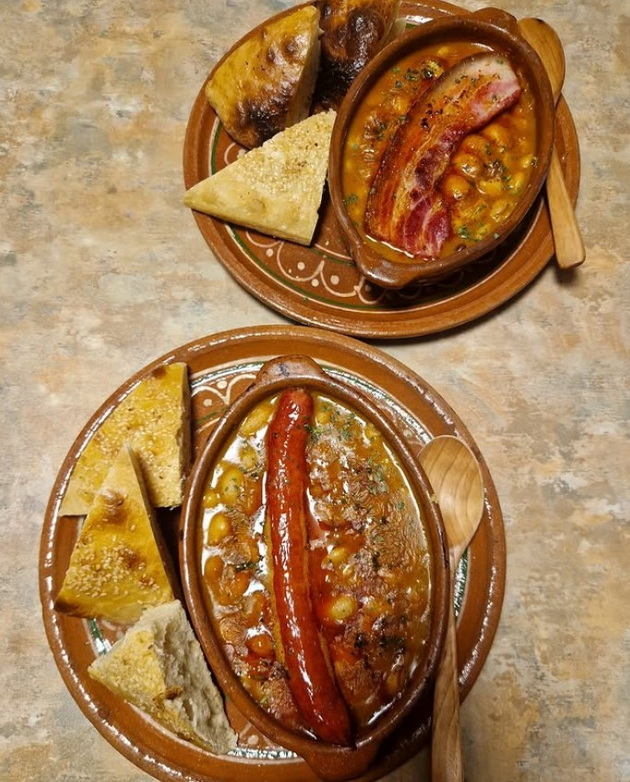 jovancho-28-od-kochani-e-sopstvenik-na-restoran-vo-germanija-rabotime-semejno-lokalot-e-vo-kukjata-kadeshto-zhiveeme-10.jpg