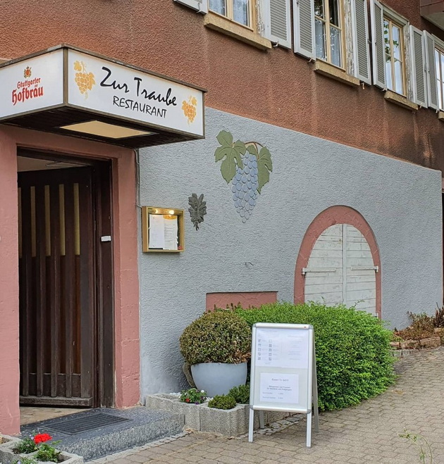 jovancho-28-od-kochani-e-sopstvenik-na-restoran-vo-germanija-rabotime-semejno-lokalot-e-vo-kukjata-kadeshto-zhiveeme-16.jpg
