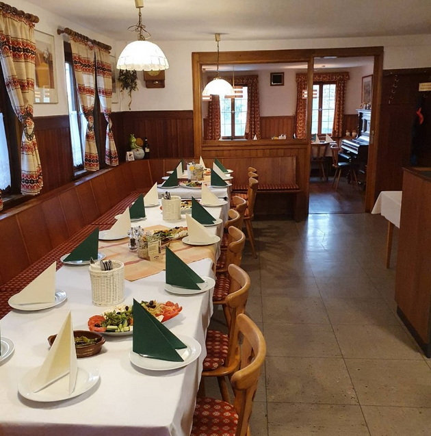 jovancho-28-od-kochani-e-sopstvenik-na-restoran-vo-germanija-rabotime-semejno-lokalot-e-vo-kukjata-kadeshto-zhiveeme-19.jpg
