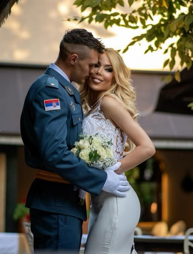 srpska-voditelka-majka-mi-se-omazhi-za-tatko-mi-za-7-dena-jas-za-sakaniot-za-1-mesec-04.jpg
