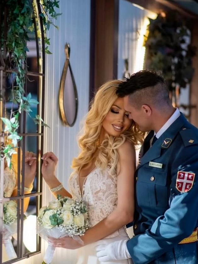 srpska-voditelka-majka-mi-se-omazhi-za-tatko-mi-za-7-dena-jas-za-sakaniot-za-1-mesec-06.jpg
