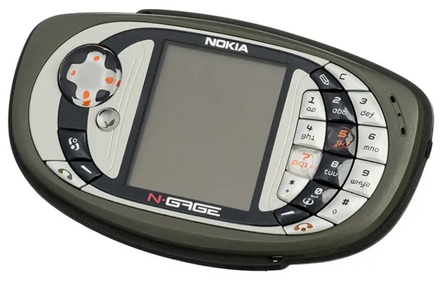 foto-dokazi-deka-mobilnite-telefoni-vo-2000-tite-bea-mnogu-pokul-od-modernite-smartfoni-06.JPG