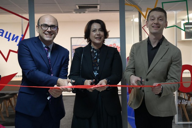 oficijalno-se-otvoreni-vratite-na-prolab-novata-kreativna-laboratorija-na-ekonomskiot-fakultet-skopje-pri-ukim-poddrzhana-od-p_copy.jpg
