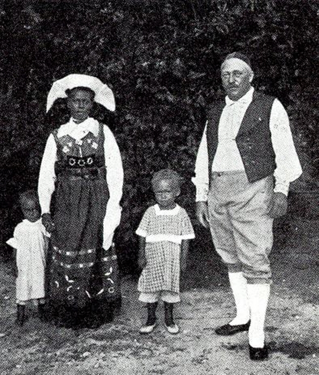 stanal-kral-na-mal-ostrov-vo-tihiot-okean-shvedskiot-moreplovec-koj-e-inspiracija-za-tatkoto-na-pipi-dolgiot-chorap-04.JPG