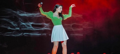 zapoznajte-ja-sanela-novata-muzichka-nadezh-koja-debitirashe-na-makfest-so-cunami-povekje.jpg