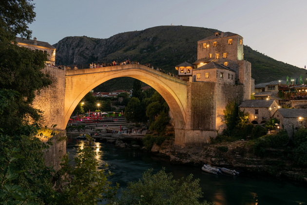 7-zemji-koi-treba-da-gi-vidite-pred-da-stanat-popularni-pa-da-ne-mozhete-da-se-razminete-od-turisti-2-se-blizu-nas-07_copy.jpg