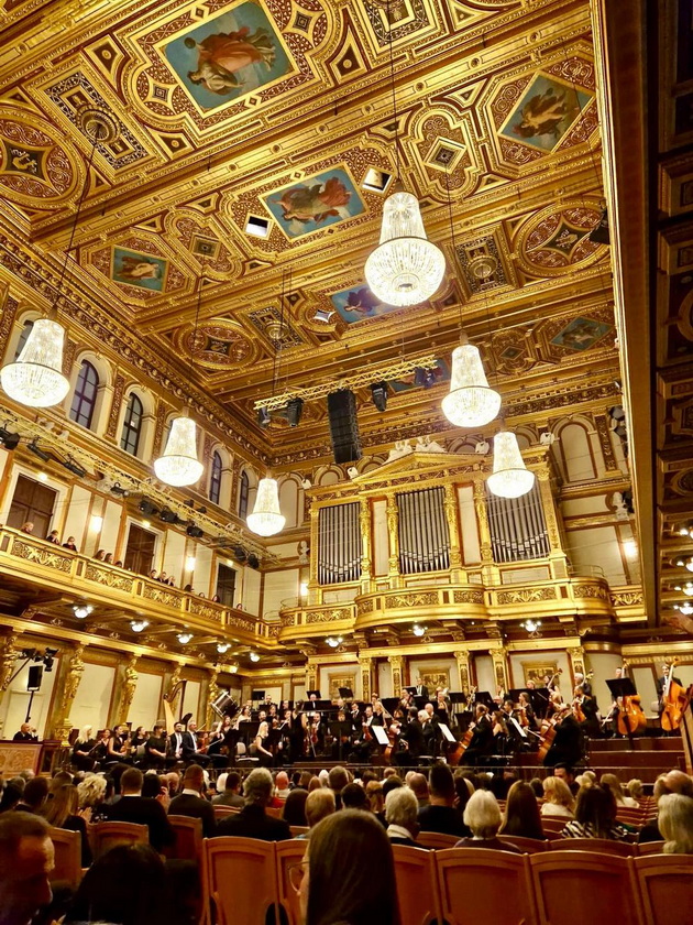 bravo-teshkoto-se-oreshe-vo-viena-stoechki-ovacii-na-istoriskiot-koncert-na-makedonskata-filharmonija-vo-avstrija-05.jpg