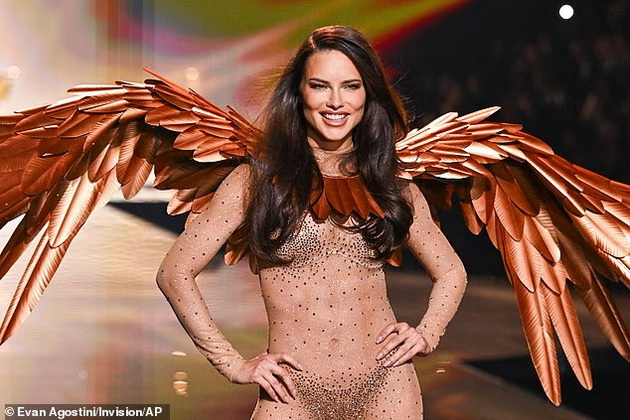 dami-so-oblini-bremena-manekenka-i-transrodov-model-shouto-na-victoria-s-secret-go-sobra-modniot-krem-vo-njujork-21.jpg