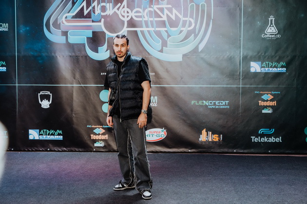 modata-na-crveniot-tepih-na-vtorata-vecher-na-makfest-2025-32.jpg