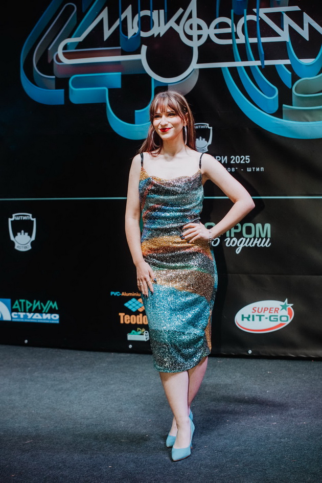 modata-na-crveniot-tepih-na-vtorata-vecher-na-makfest-2025-66.jpg