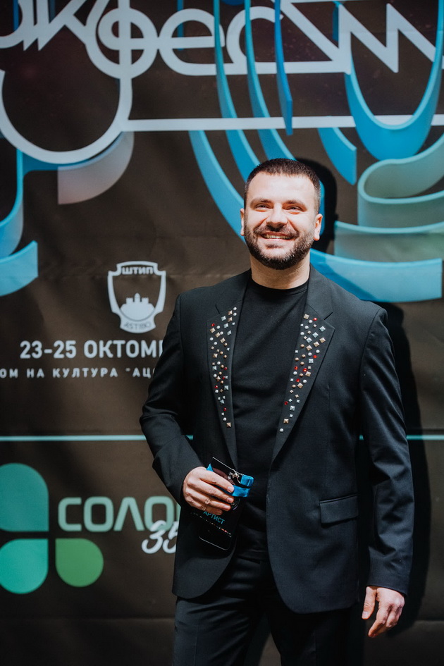 modata-na-crveniot-tepih-na-vtorata-vecher-na-makfest-2025-79.jpg