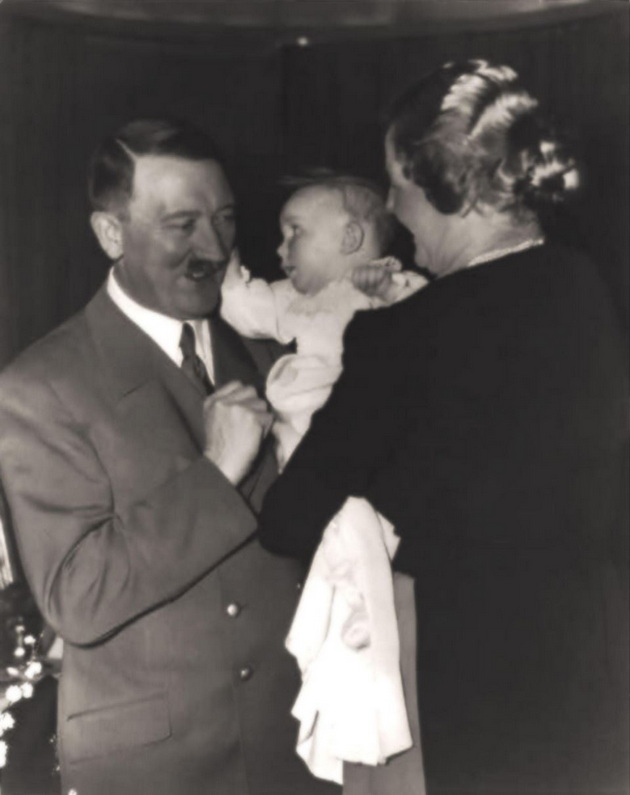 site-ljubovnici-na-adolf-hitler-biral-dvojno-pomladi-devojki-edna-mu-rodila-sin-vnukata-se-ubila-poradi-nego-06.jpg