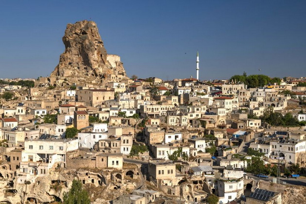 ortahisar-vo-kapadokija-vleze-na-listata-na-forbs-na-najubavi-sela-vo-svetot-02.jpg