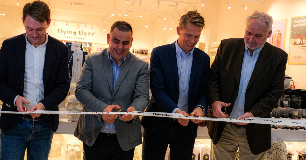 grupacijata-balfin-go-nosi-flying-tiger-copenhagen-vo-east-gate-mall-02.jpg