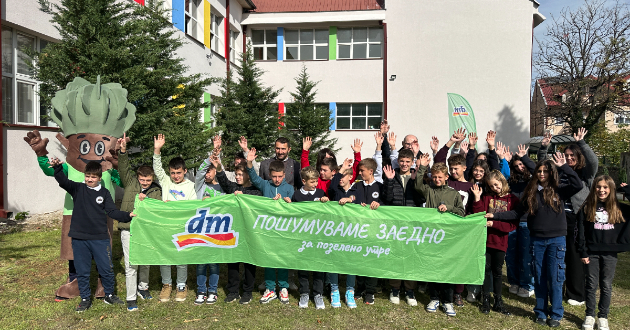 razzeleneti-prvite-dva-ucilisni-dvora-izbrani-na-dm-konkursot-zelena-idnina-od-gradinka-do-uciliste-01.jpg