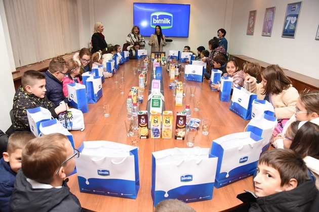 bimilk-so-otvoreni-vrati-za-gragjanite-po-povod-svetskiot-den-na-kvalitet-08.JPG