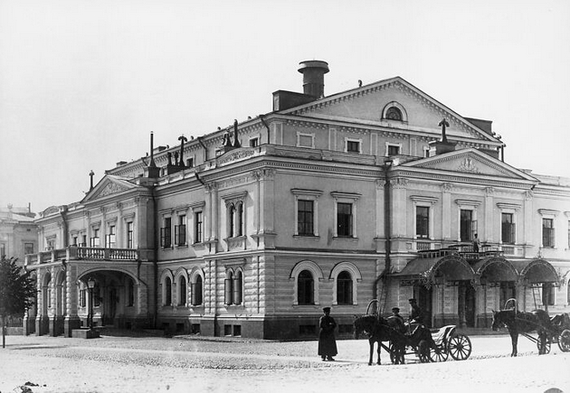 foto-kompilacija-kako-izgledale-glavnite-gradovi-na-zemjite-shirum-svetoto-pred-povekje-od-eden-vek-17.JPG