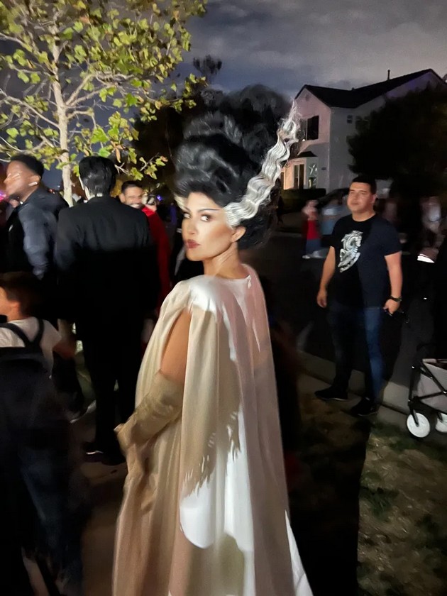 hajdi-klum-se-maskira-vo-strashna-meduza-za-halloween-maskite-na-drugite-slavni-lichnosti-foto-04.jpg