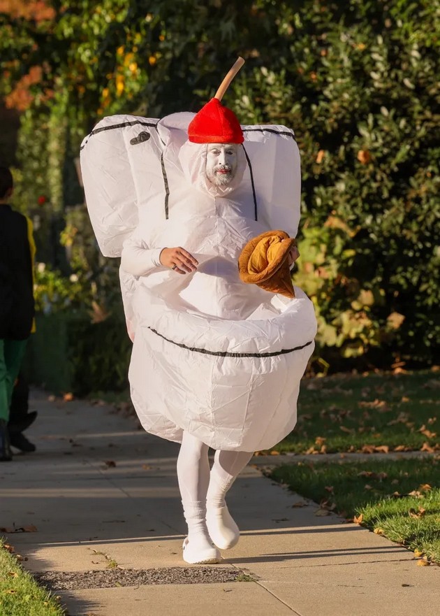 hajdi-klum-se-maskira-vo-strashna-meduza-za-halloween-maskite-na-drugite-slavni-lichnosti-foto-12.jpg