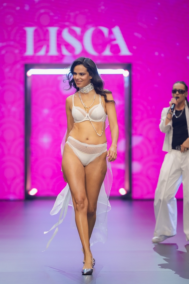 lisca-so-golema-gala-modna-revija-go-proslavi-svojot-70-godisen-jubilej-08.JPG