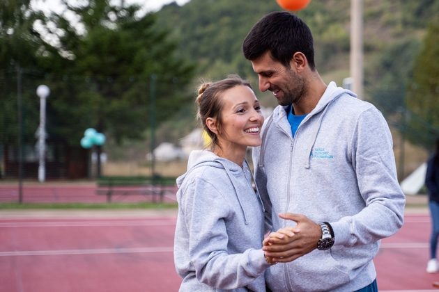 novak-gjokovikj-prizna-deka-ja-ukral-soprugata-jelena-od-negov-prijatel-dobar-e-denes-ima-svoe-semejstvo-03.JPG