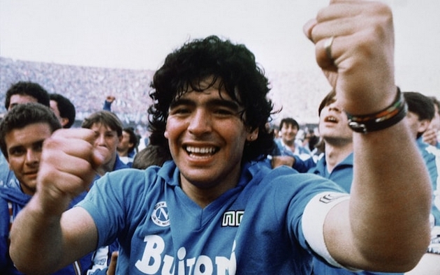 propasta-na-fudbalskata-legenda-maradona-ja-zavrshi-karierata-poradi-droga-poslednite-denovi-bil-vo-agonija-07.JPG