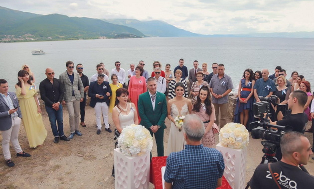 ljubovnata-prikazna-na-stefani-i-denis-od-duo-dis-dojde-kaj-mene-na-rabota-i-me-zaprosi-dodeka-imav-chas-so-uchenik-11.jpg